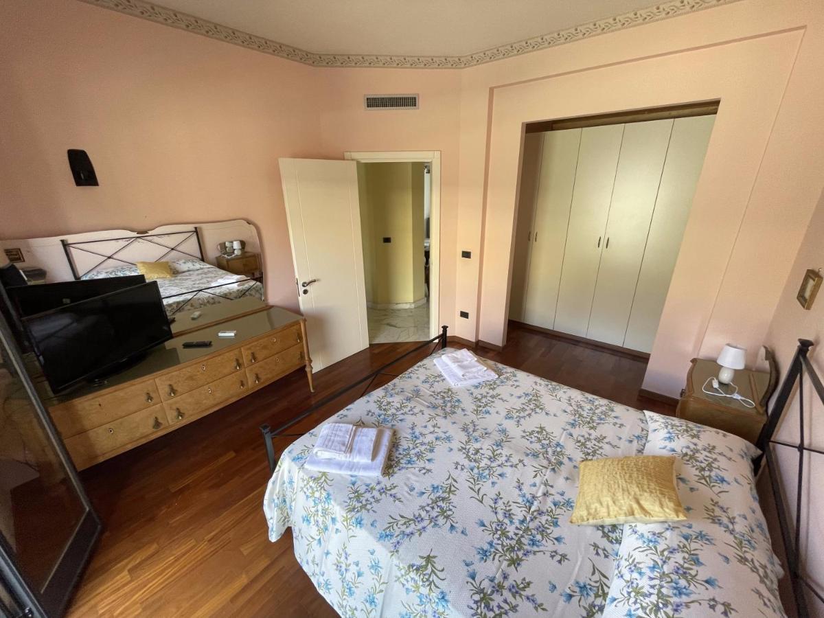 Geltrude Apartment Avola Bagian luar foto
