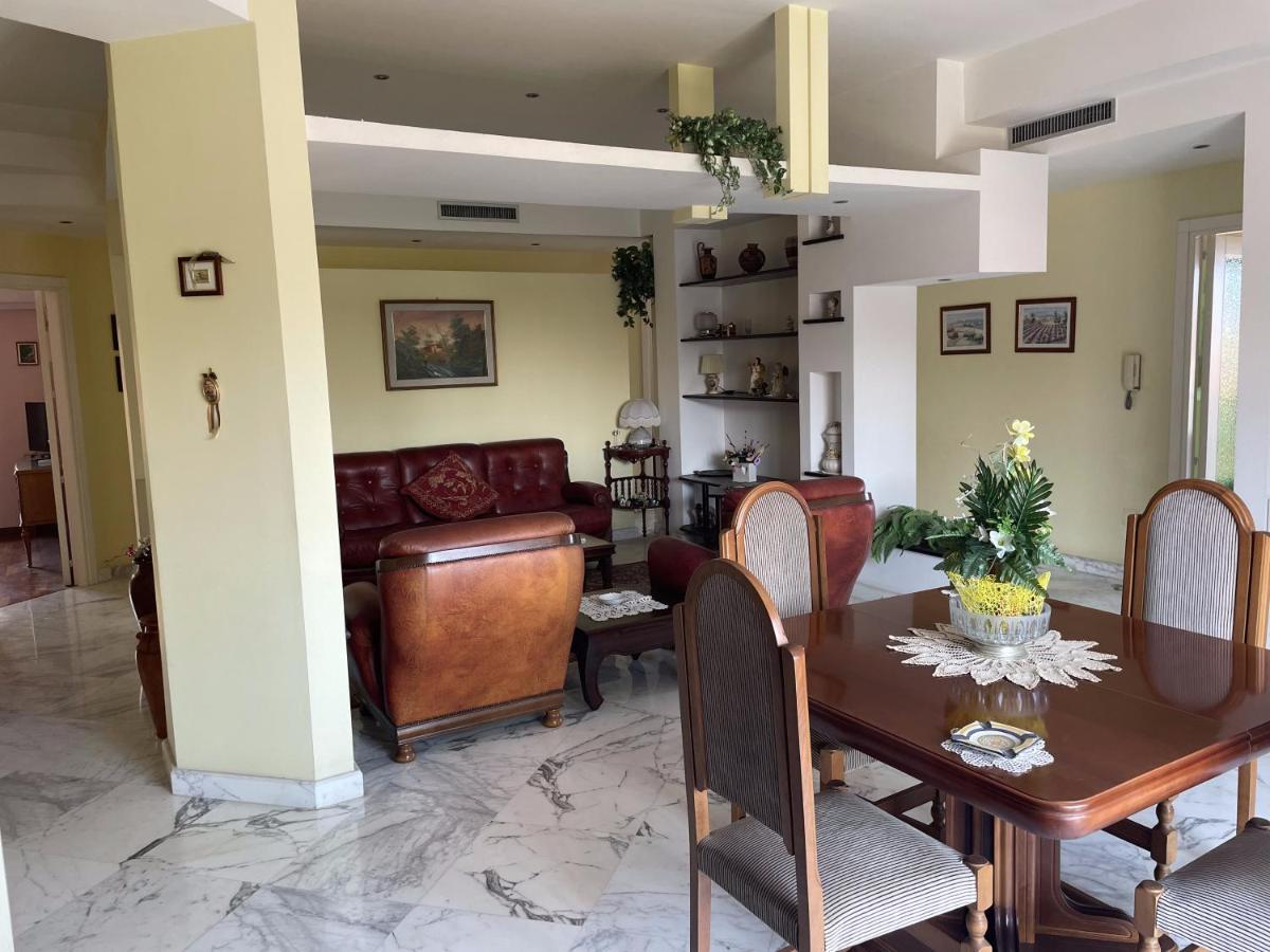 Geltrude Apartment Avola Bagian luar foto