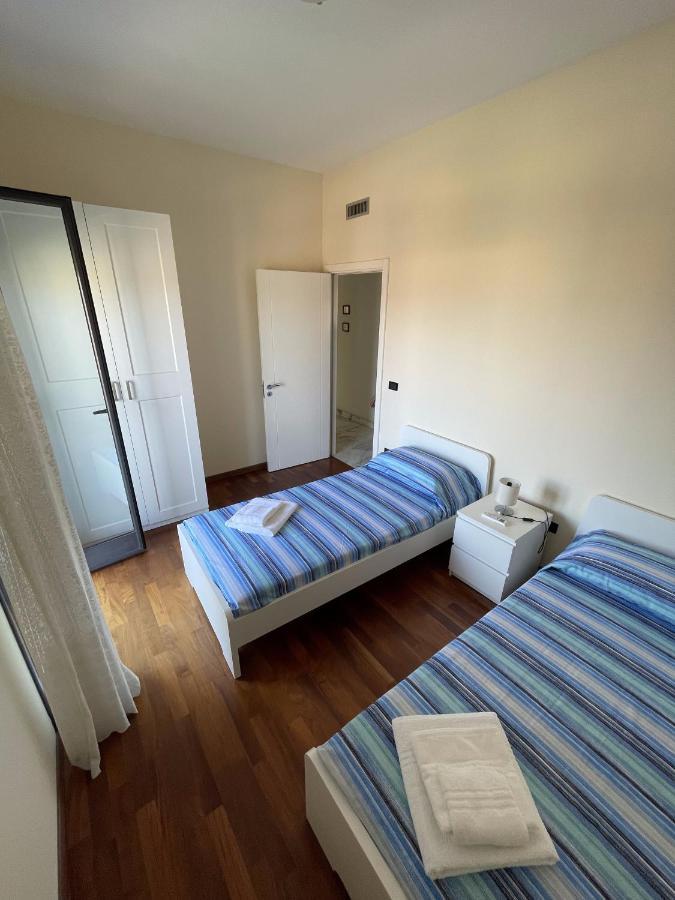 Geltrude Apartment Avola Bagian luar foto