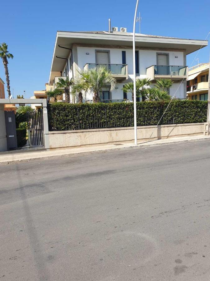 Geltrude Apartment Avola Bagian luar foto